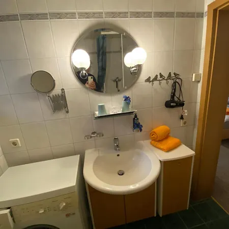 Grosse Helle Am Wald In Nahe Gruenheide Und Berlin Souterrain * 바트 자로