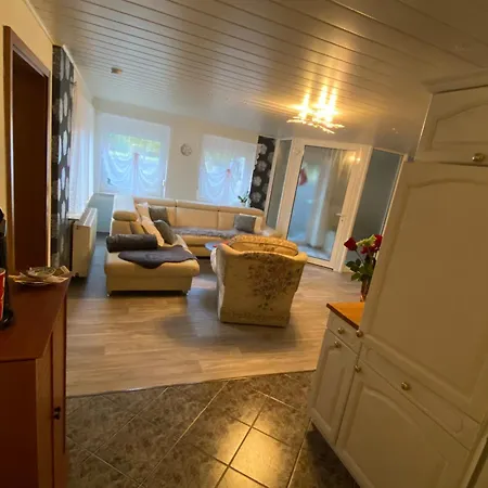 Grosse Helle Am Wald In Nahe Gruenheide Und Berlin Souterrain Apartment Bad Saarow