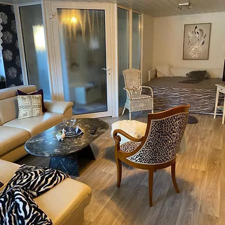Apartment Grosse Helle Am Wald In Nahe Gruenheide Und Berlin Souterrain Bad Saarow
