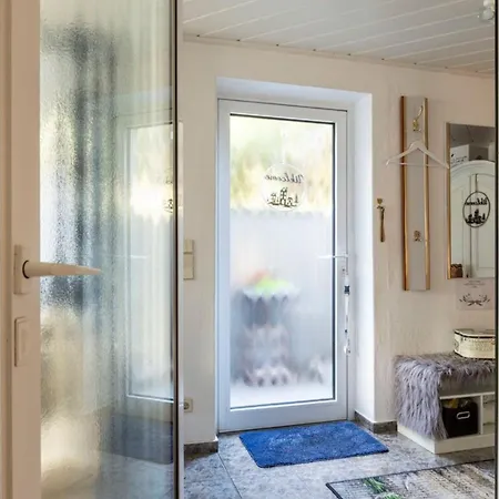 Grosse Helle Am Wald In Nahe Gruenheide Und Berlin Souterrain 아파트 *