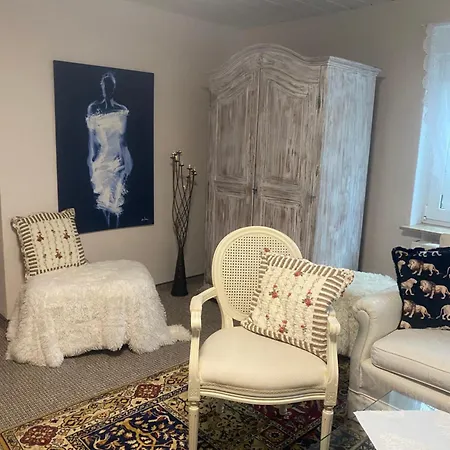 Grosse Helle Am Wald In Nahe Gruenheide Und Berlin Souterrain شقة *