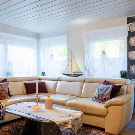 شقة Grosse Helle Am Wald In Nahe Gruenheide Und Berlin Souterrain