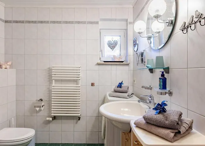 Apartment Grosse Helle Am Wald In Nahe Gruenheide Und Berlin Souterrain Bad Saarow