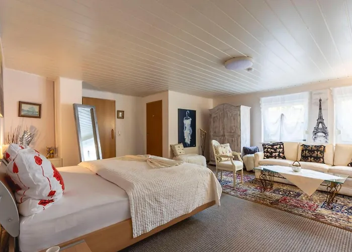 Grosse Helle Am Wald In Nahe Gruenheide Und Berlin Souterrain Daire